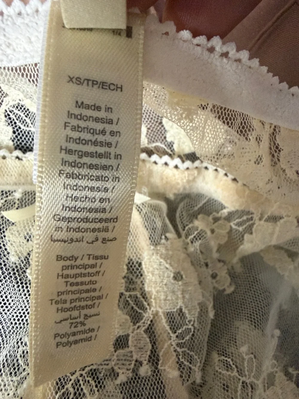 SKIMS Spring Intimates Capri - Picture 6 of 7